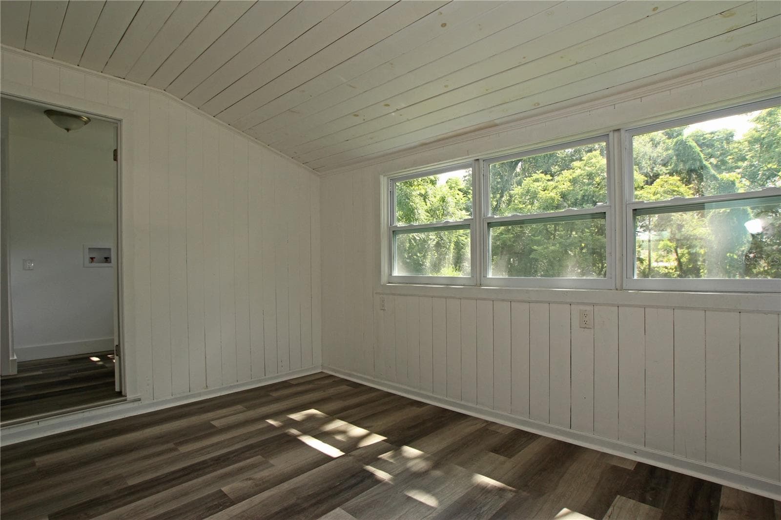 Bonus Room - 4925 MAGNOLIA AVE, MULBERRY