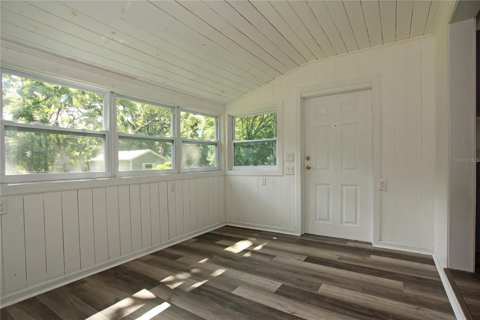 Bonus Room - 4925 MAGNOLIA AVE, MULBERRY