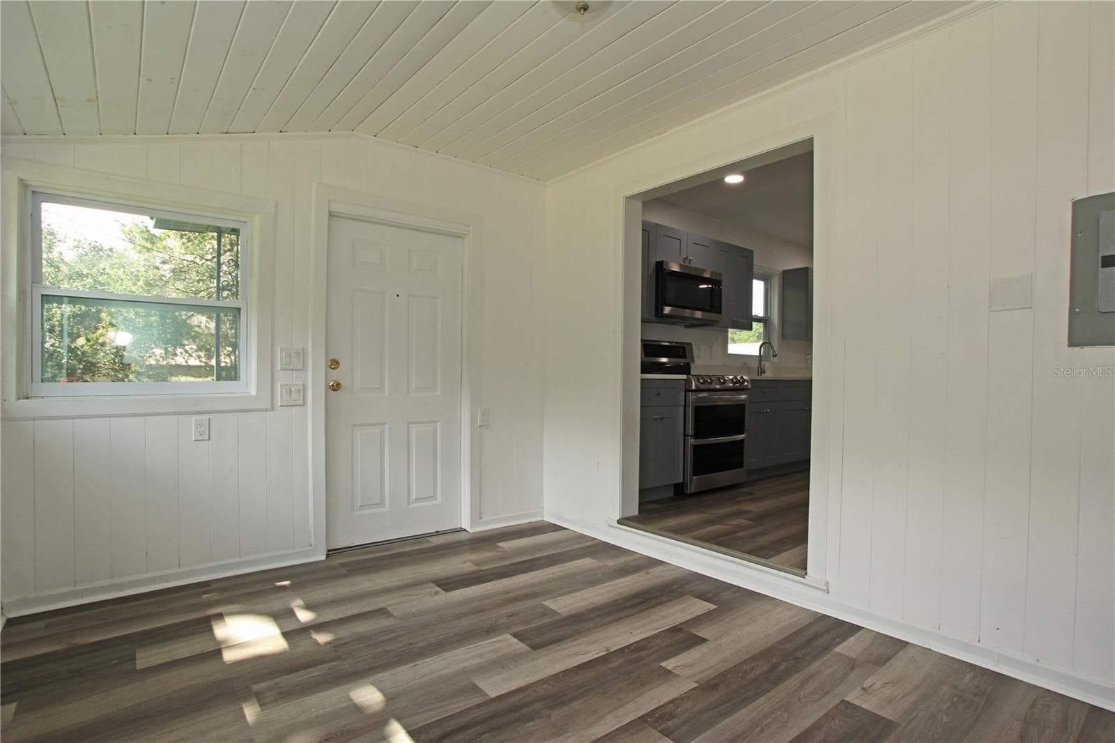 Bonus Room - 4925 MAGNOLIA AVE, MULBERRY