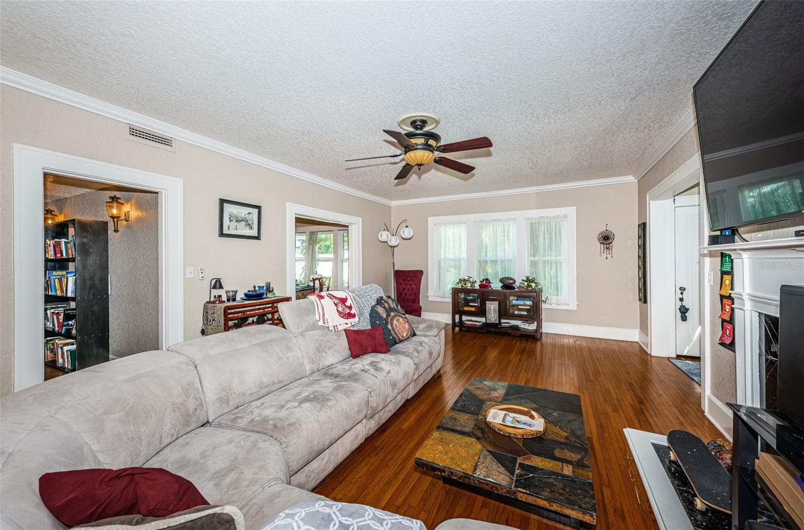 Single Family Residence at 3730 FOSTER HILL DR N, ST PETERSBURG, photo 12 of 62