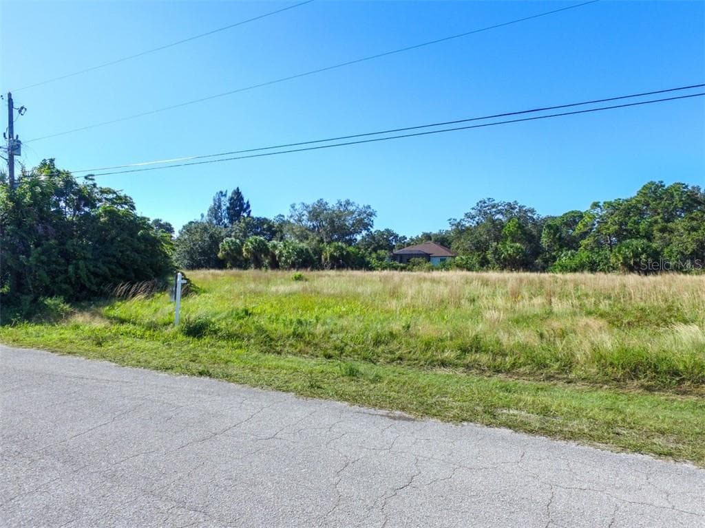 Lot 8 VENTURA ST