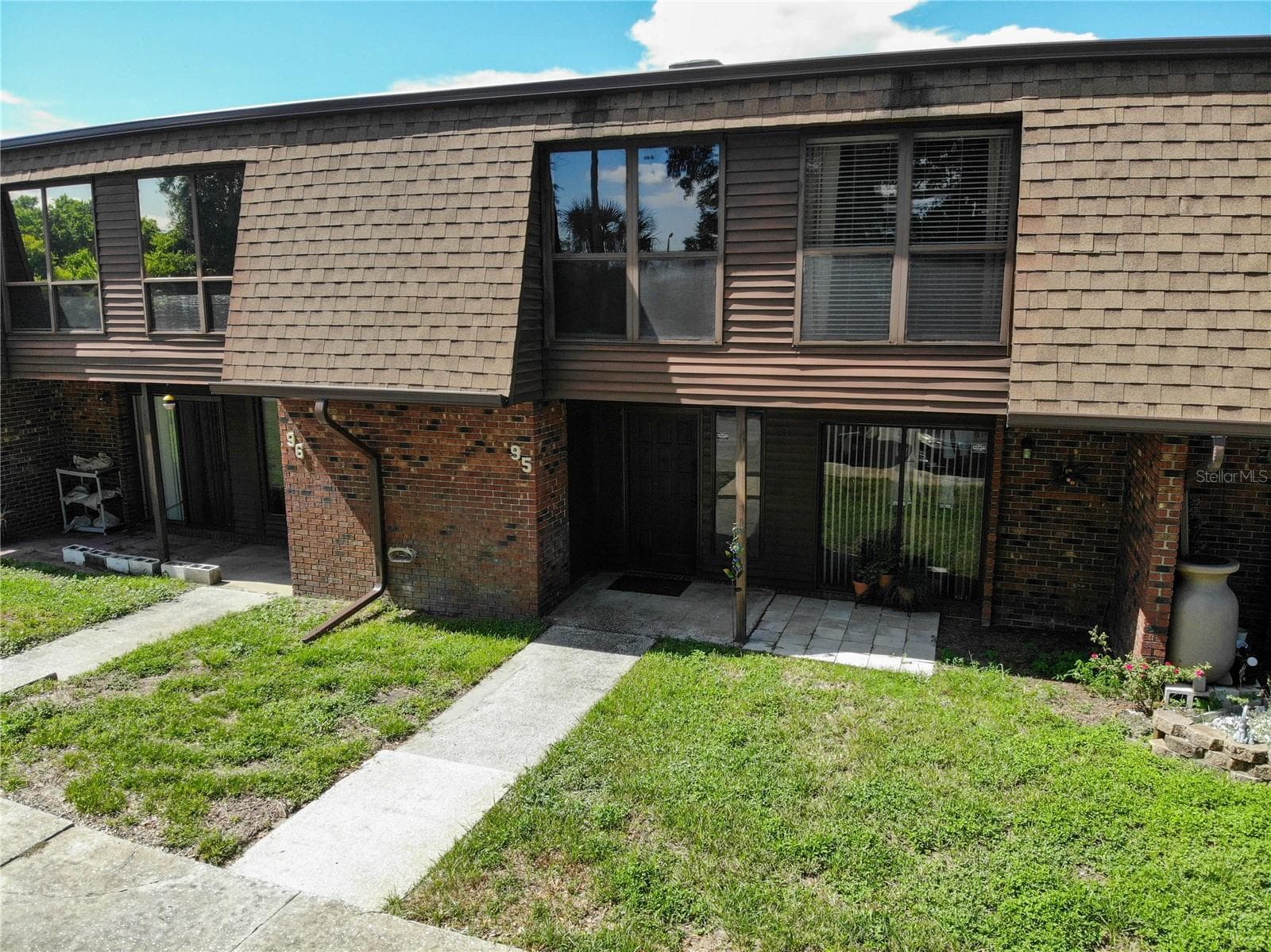 1836 N CRYSTAL LAKE DR #95