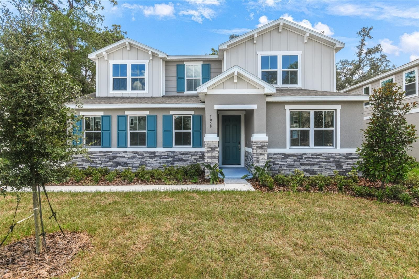 Single Family Residence at 1058 CLOUD RIDGE CT, MOUNT DORA, photo 2 of 25