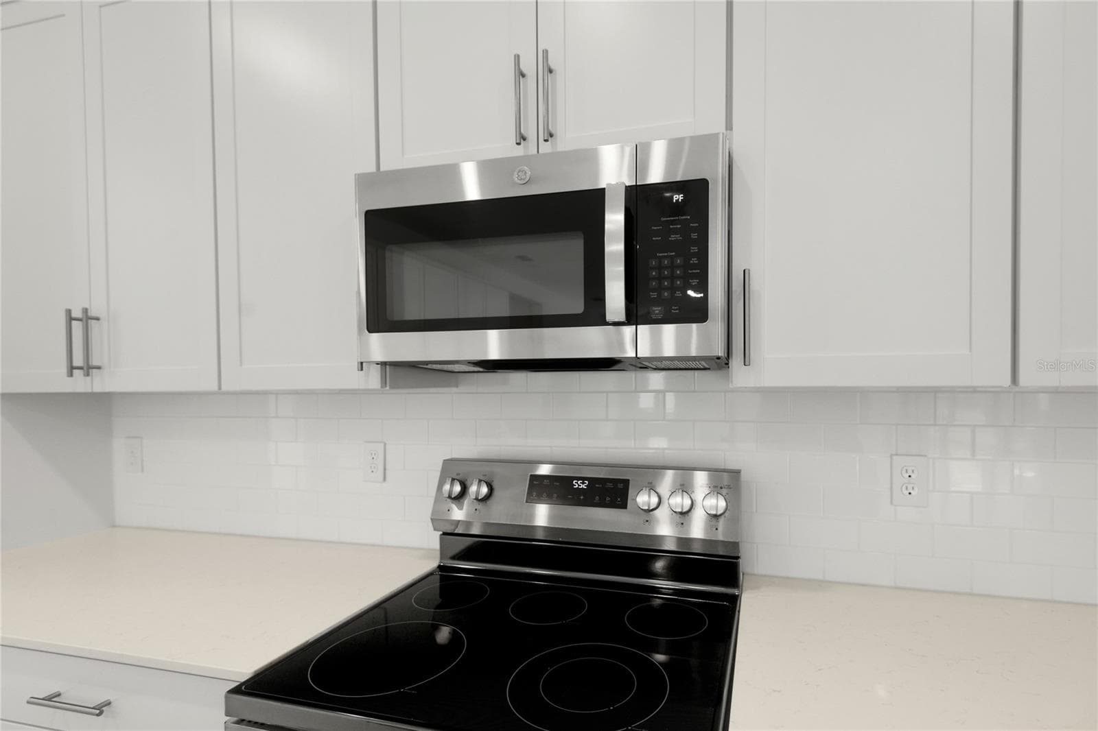 Single Family Residence at 1058 CLOUD RIDGE CT, MOUNT DORA, photo 11 of 25