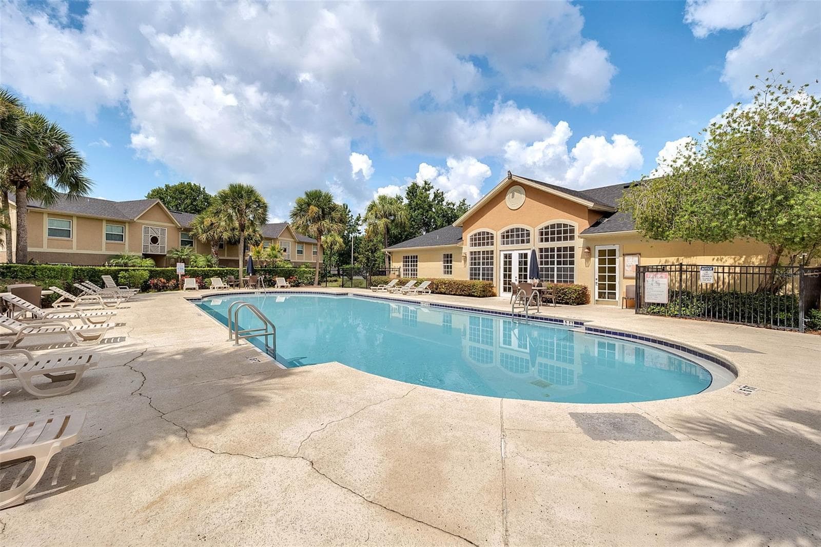 Pool - 2401 BARLEY CLUB CT #2, ORLANDO