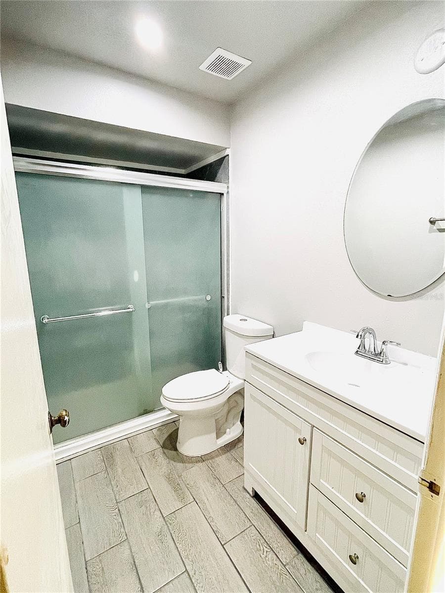 Townhouse at 1420 RIDGE LAKE CT, LAKELAND, photo 3 of 13