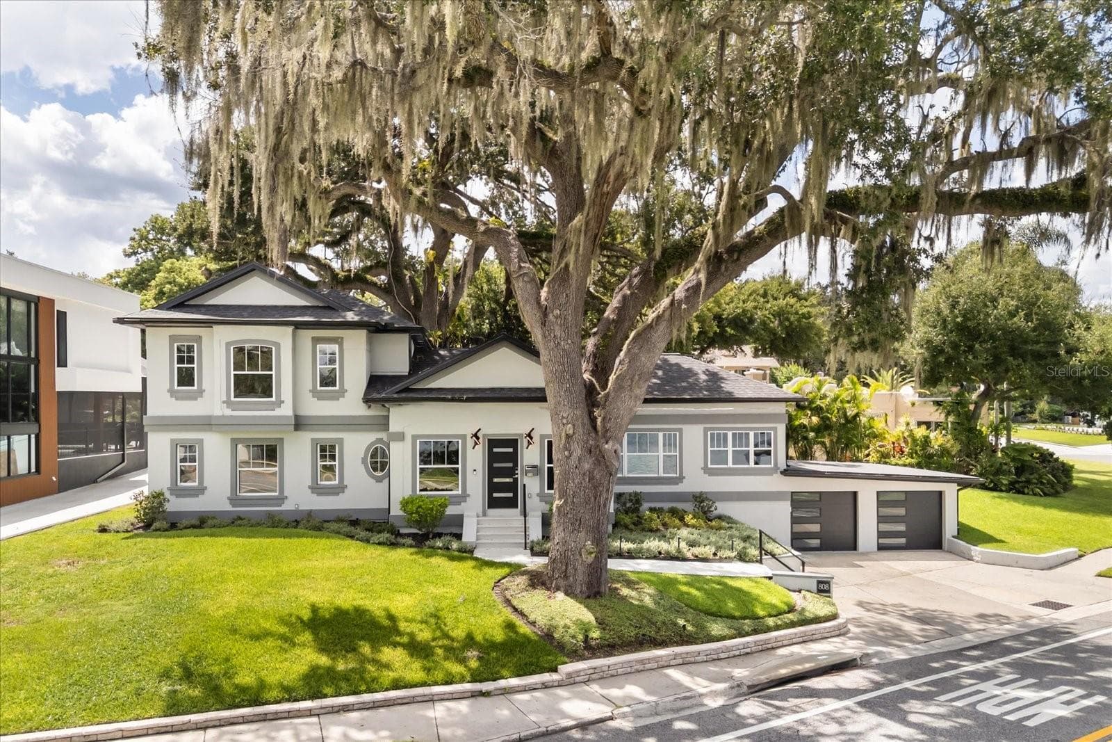 Single Family Residence at 808 EDGEWATER DR, ORLANDO, photo 3 of 47