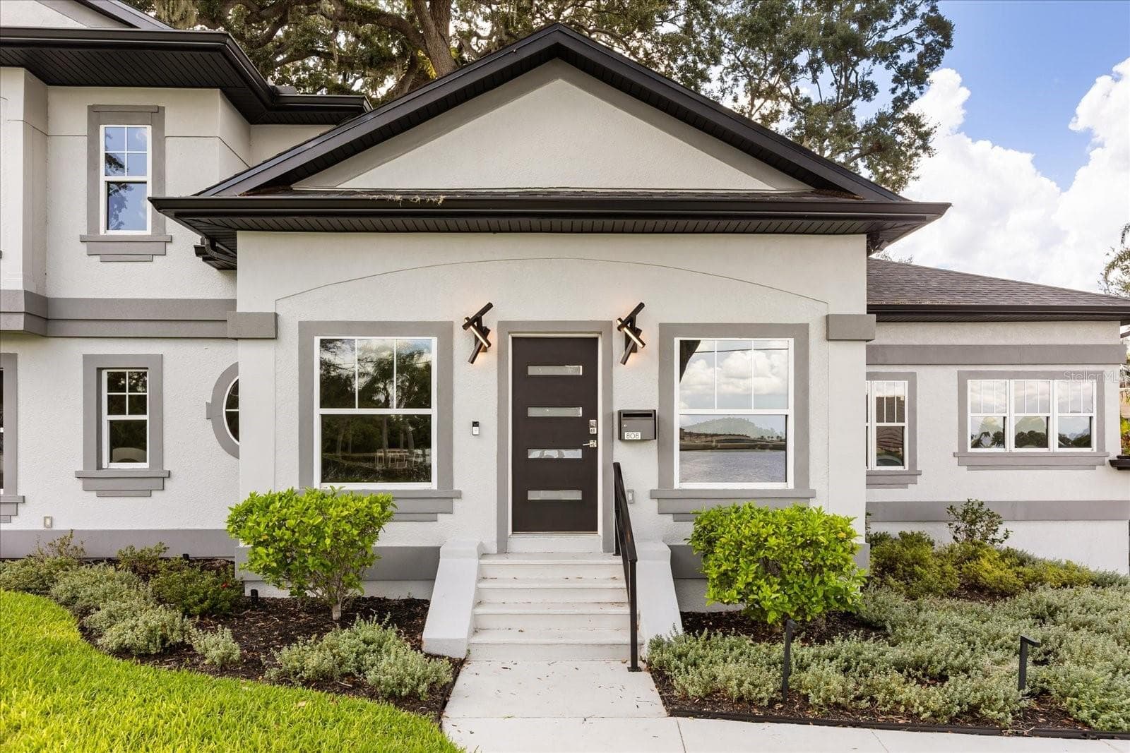 Single Family Residence at 808 EDGEWATER DR, ORLANDO, photo 8 of 47