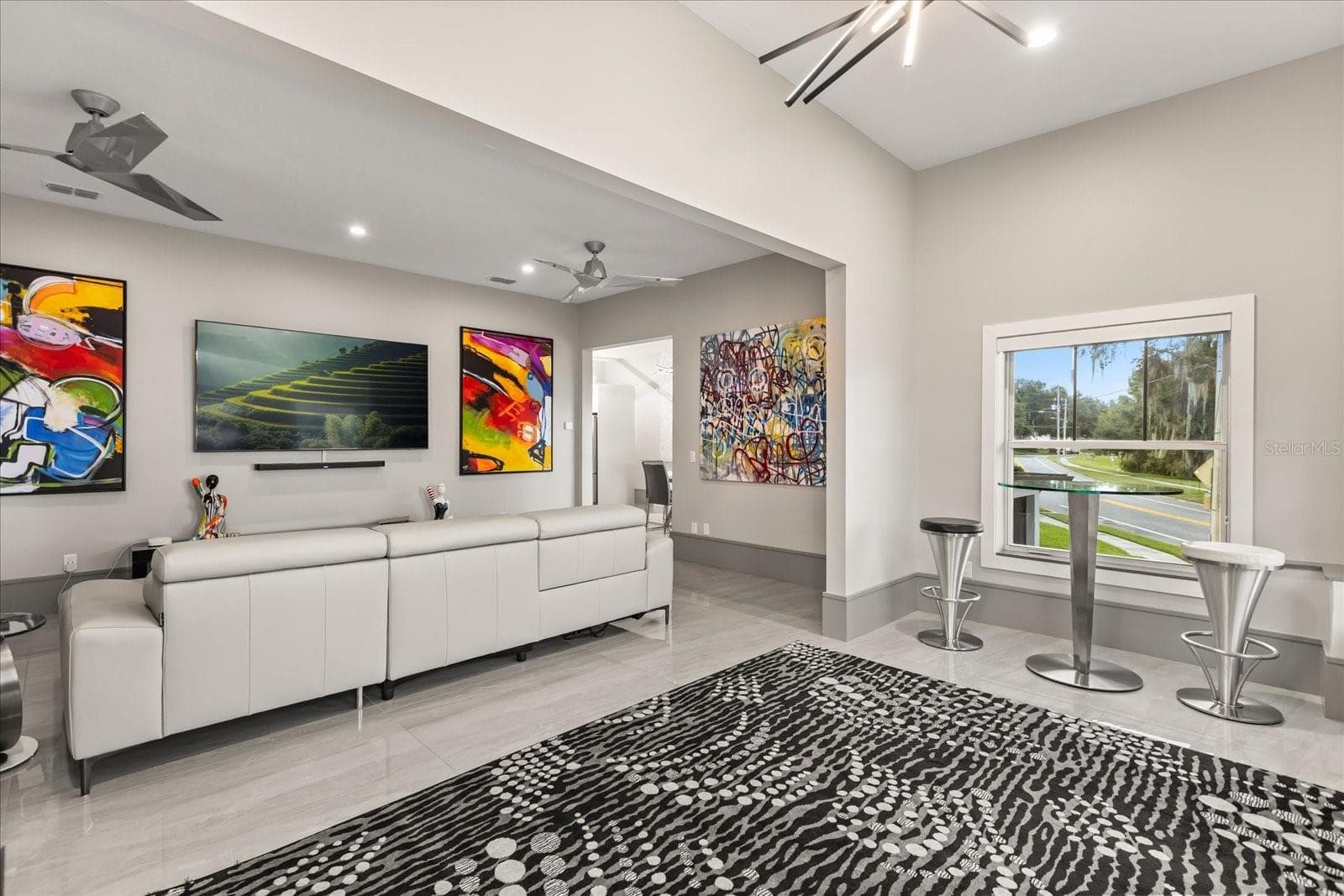 Single Family Residence at 808 EDGEWATER DR, ORLANDO, photo 10 of 47