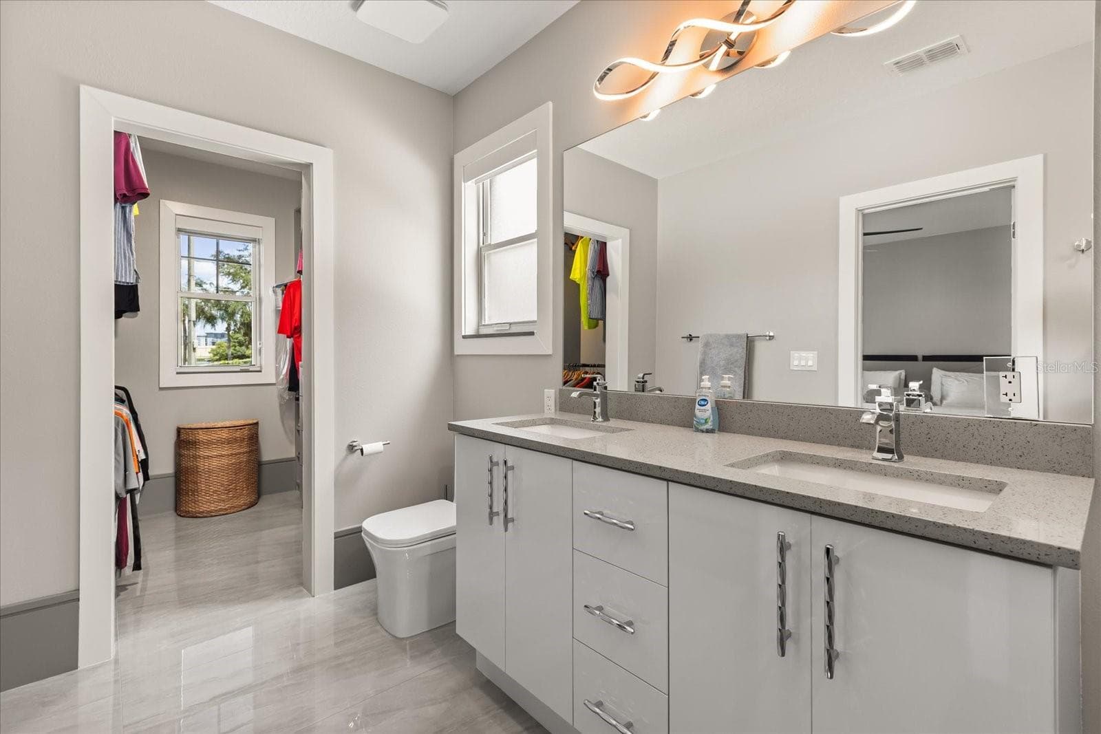 Single Family Residence at 808 EDGEWATER DR, ORLANDO, photo 28 of 47