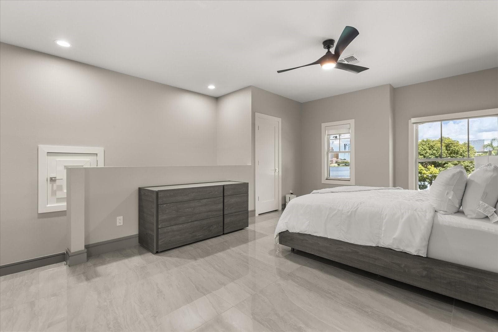 Single Family Residence at 808 EDGEWATER DR, ORLANDO, photo 33 of 47