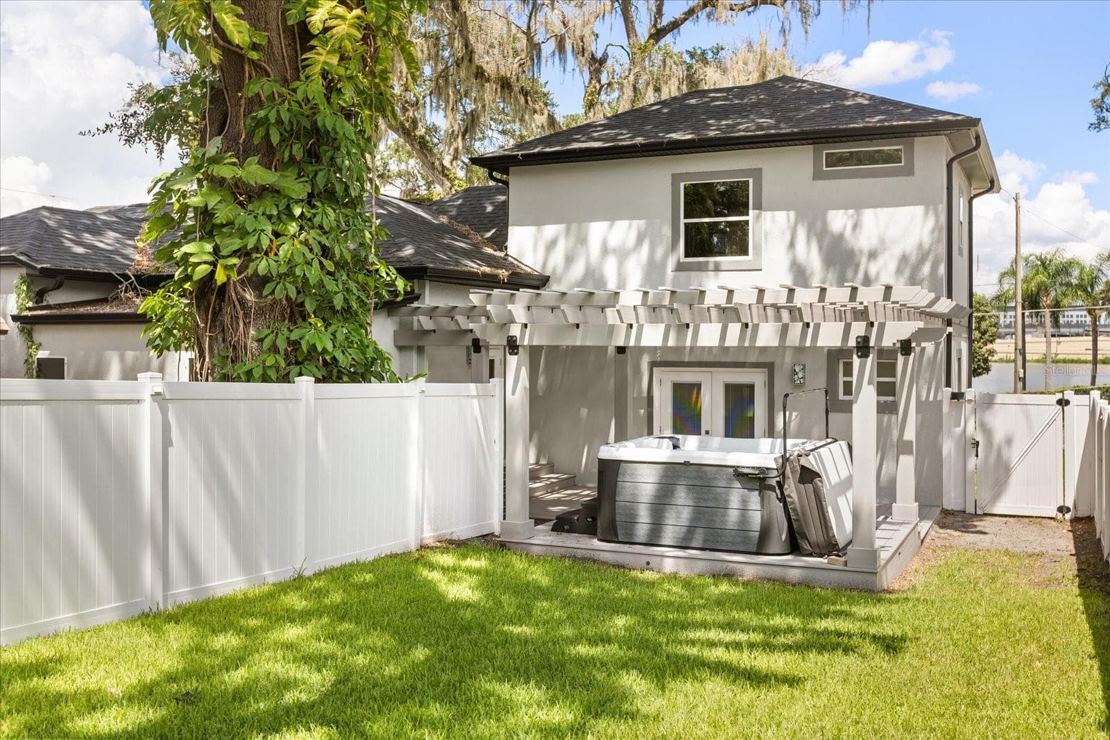 Single Family Residence at 808 EDGEWATER DR, ORLANDO, photo 36 of 47
