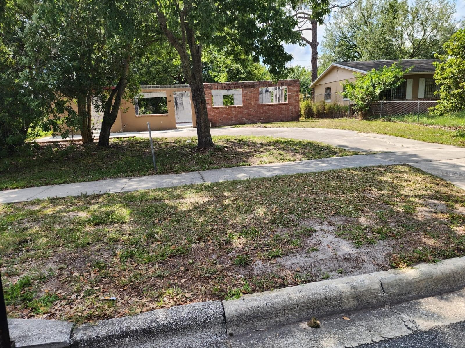 Single Family Residence at 2260 WILLIE MAYS PKWY, ORLANDO, photo 2 of 4