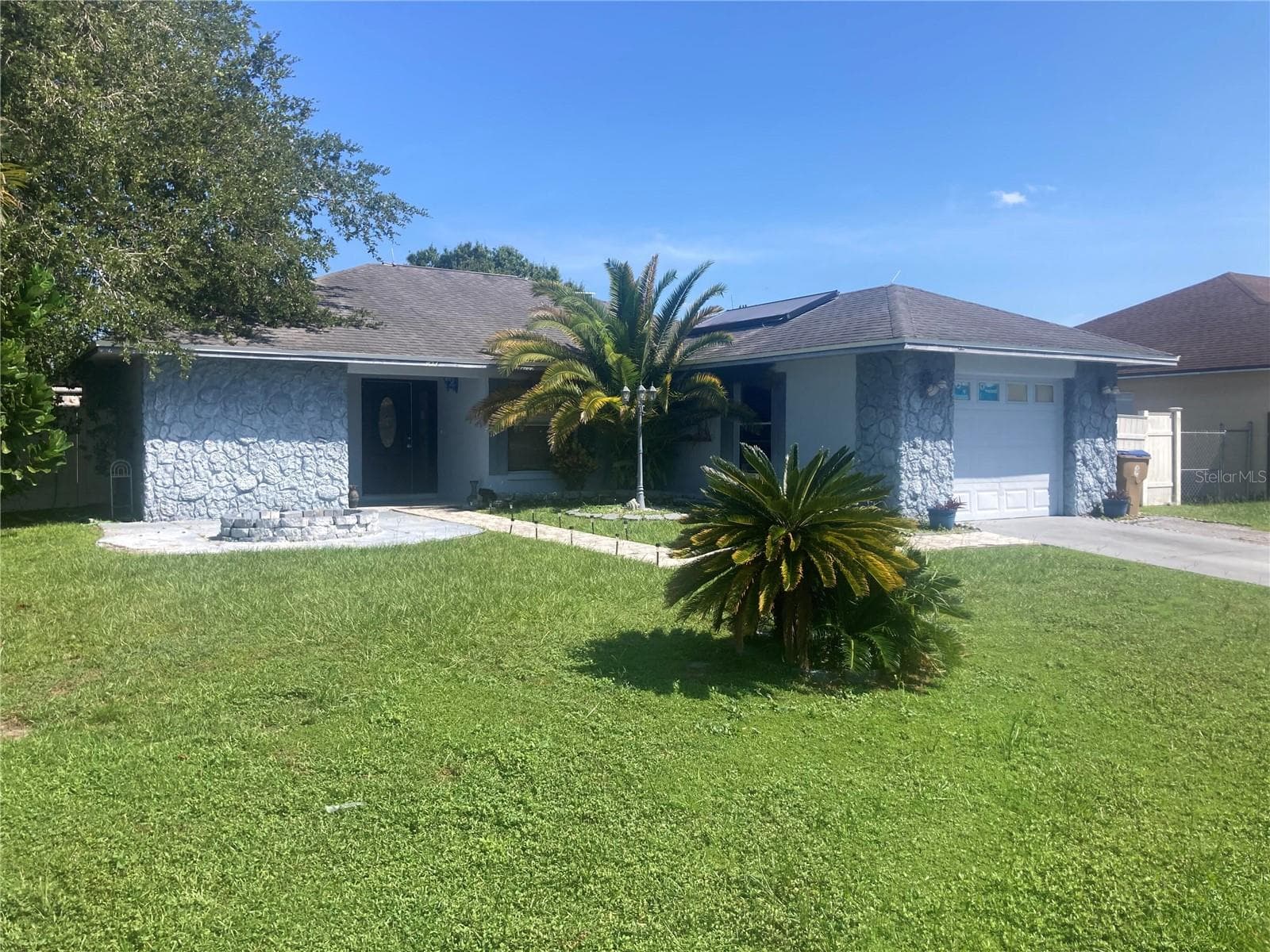 303 COCOA CT