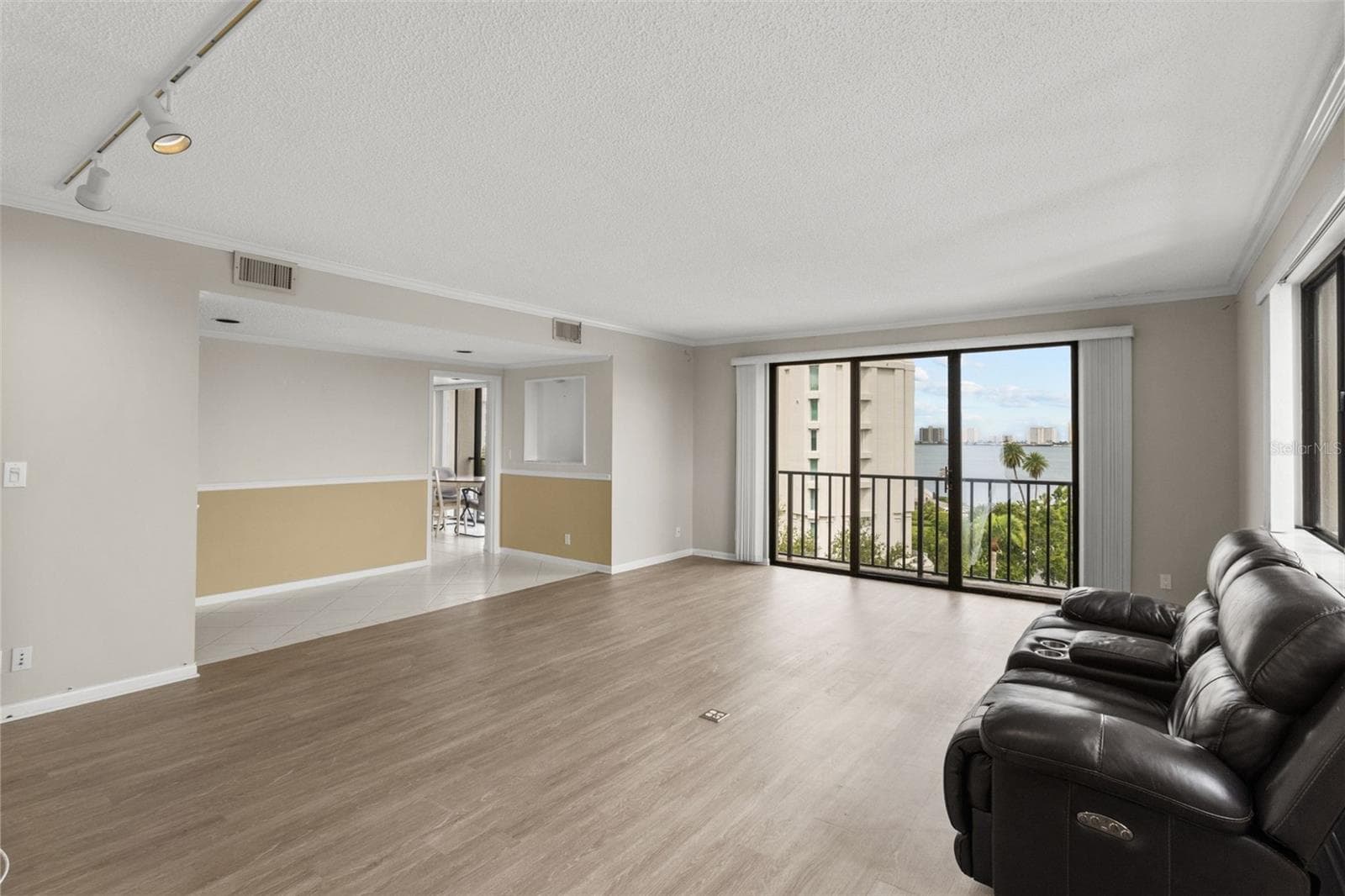 Condominium at 150 BELLEVIEW BLVD #507, BELLEAIR, photo 5 of 43
