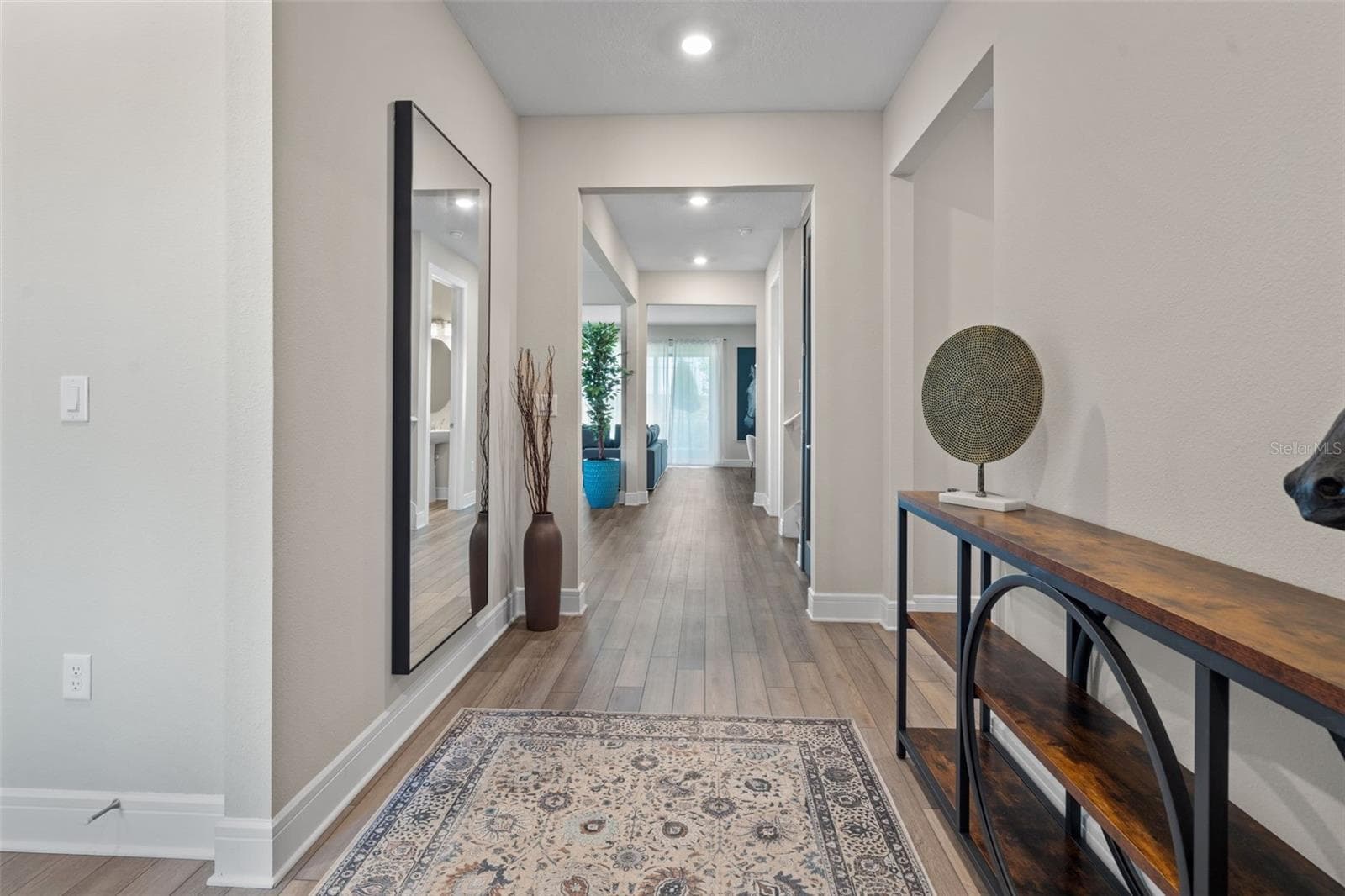 Single Family Residence at 15203 WILLOW RIDGE DR, MONTVERDE, photo 2 of 51