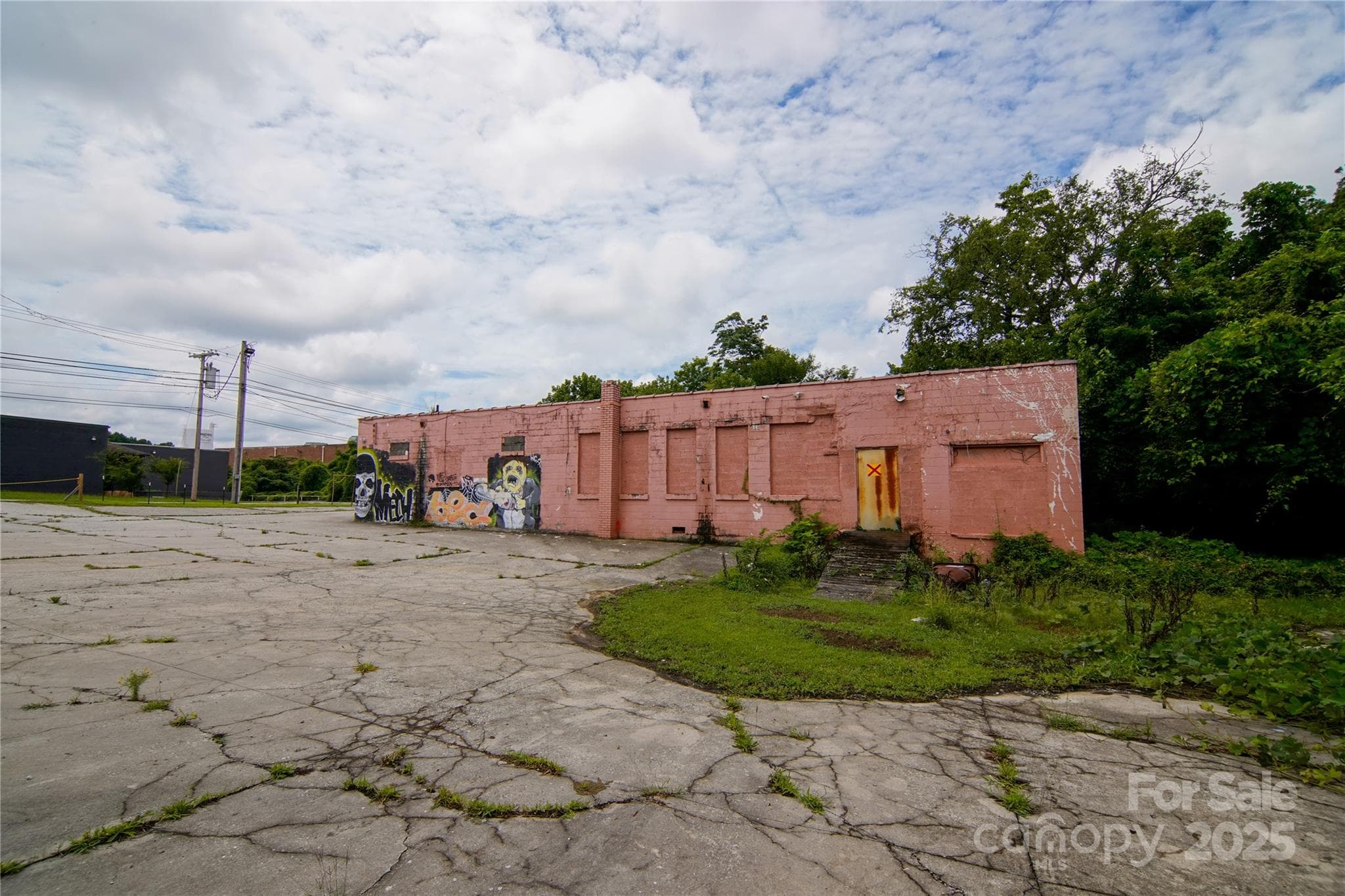 Business at 608 W Ward Avenue, High Point, photo 4 of 36