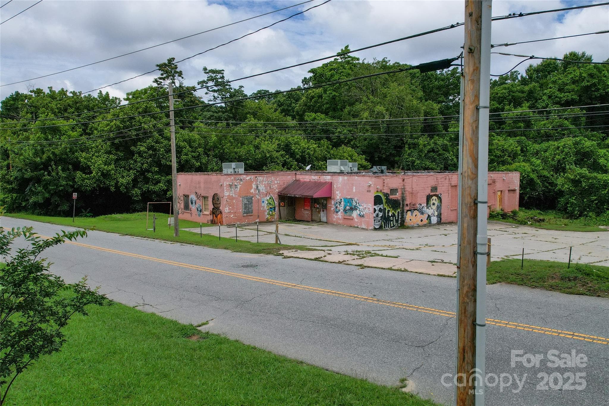 Business at 608 W Ward Avenue, High Point, photo 26 of 36