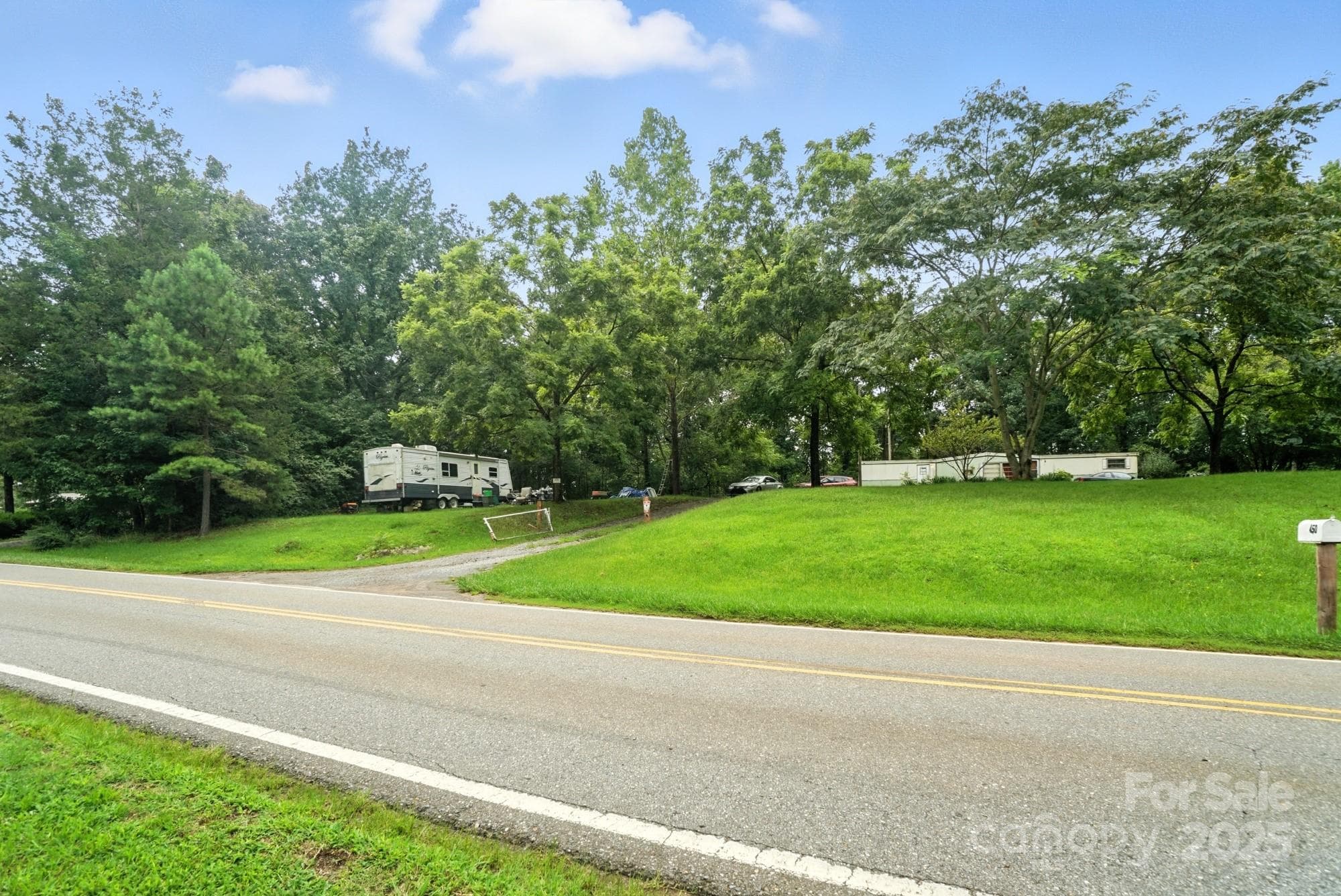 Subject street - 450 Dixon School Road, Kings Mountain