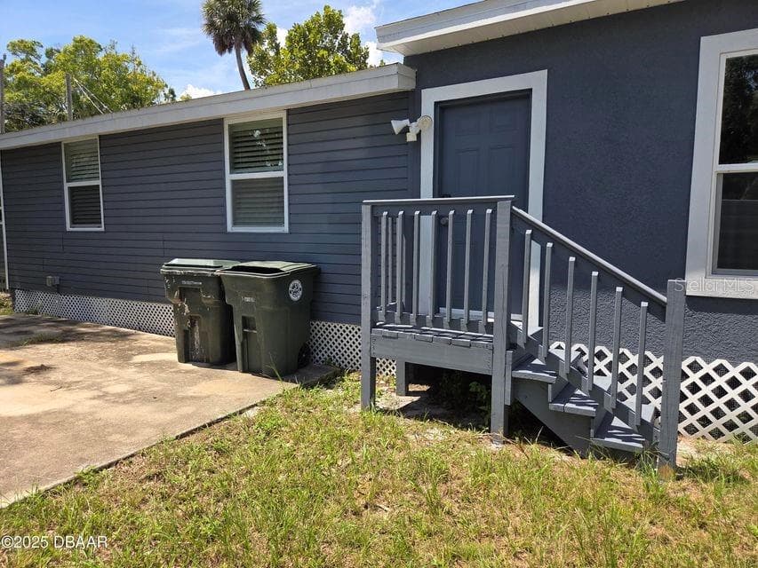 Single Family Residence at 339 MAPLE ST, DAYTONA BEACH, photo 24 of 27