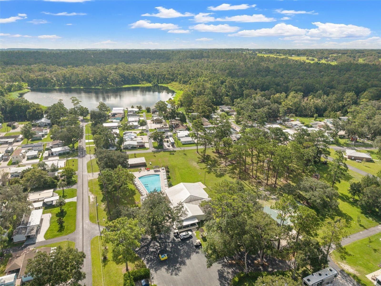 Manufactured Home at 2092 CULBREATH RD #A27, BROOKSVILLE, photo 13 of 25