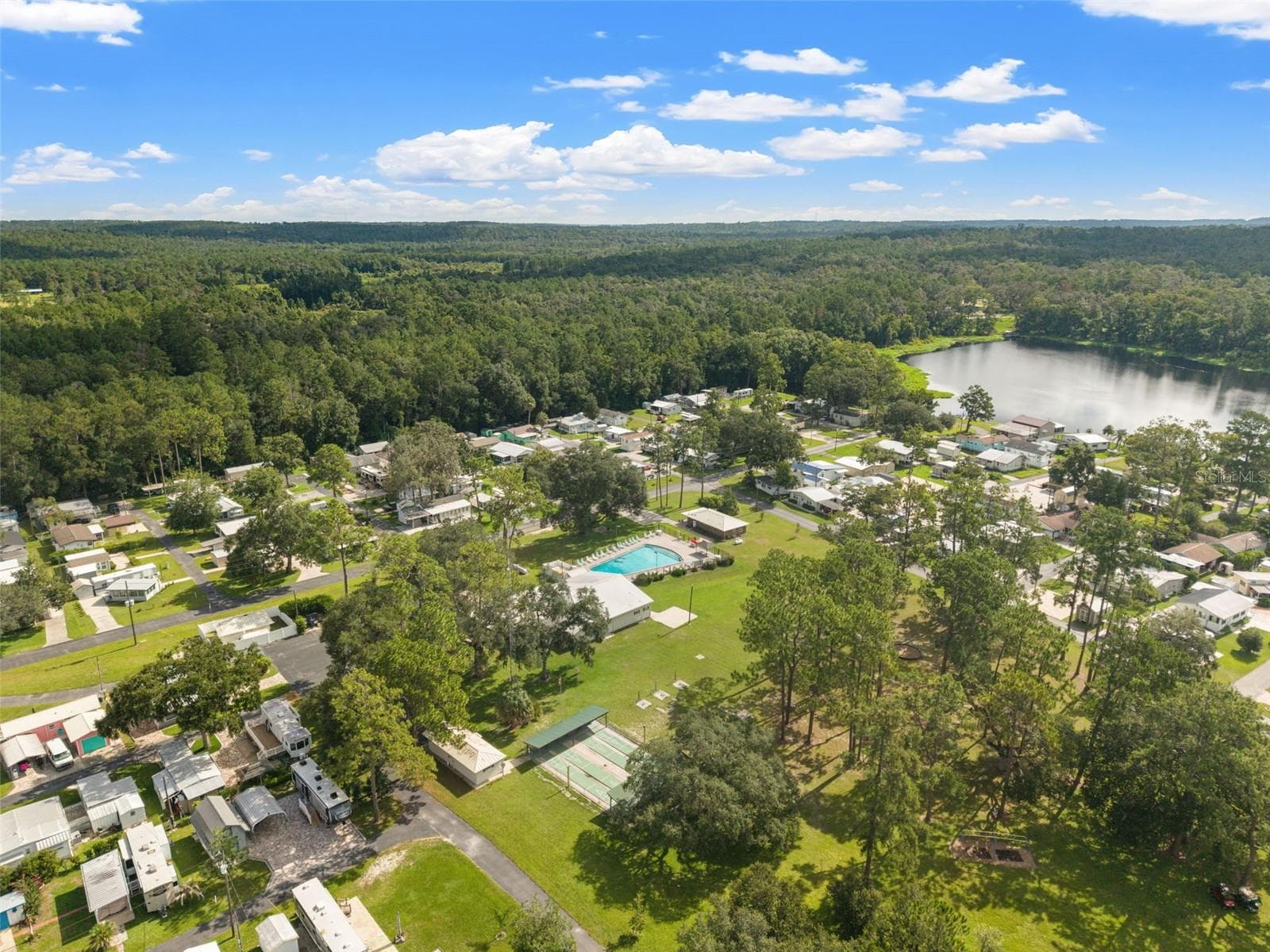 Manufactured Home at 2092 CULBREATH RD #A27, BROOKSVILLE, photo 14 of 25