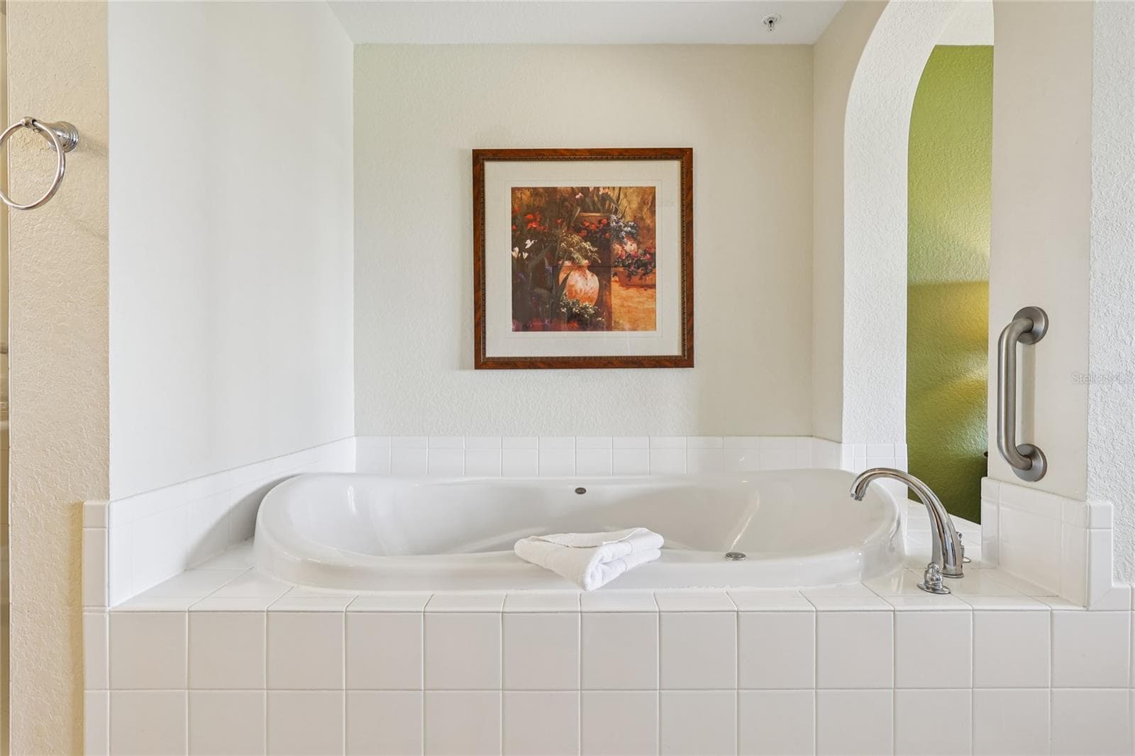 Condo - Hotel at 8101 RESORT VILLAGE DR #31210, ORLANDO, photo 9 of 58