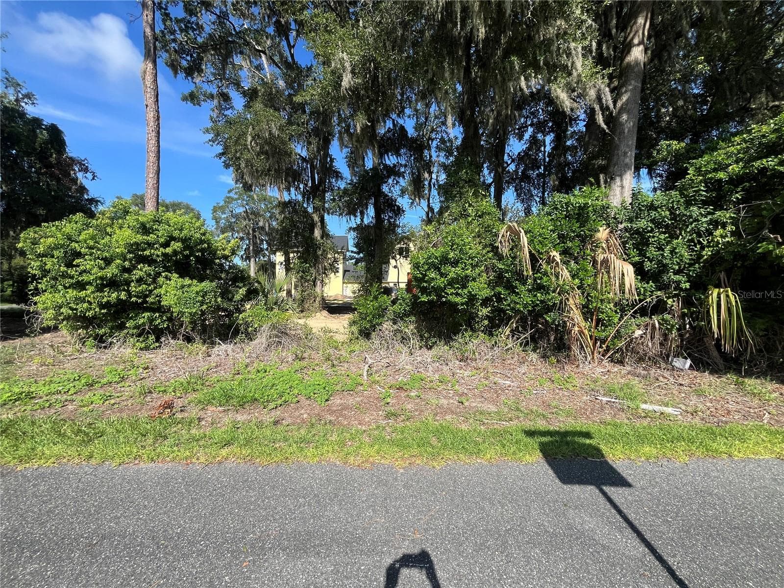 1222 NW 2ND ST