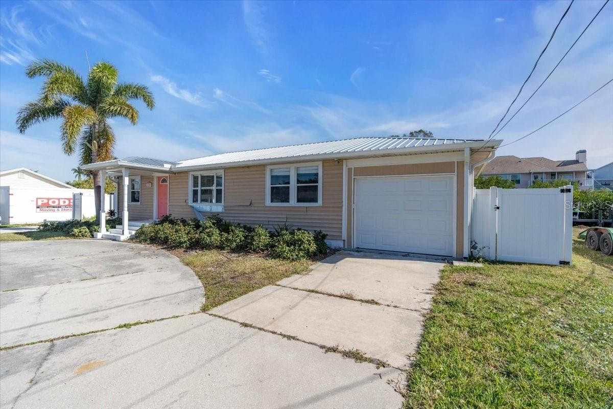 Single Family Residence at 524 PALM AVE, ELLENTON, photo 6 of 45