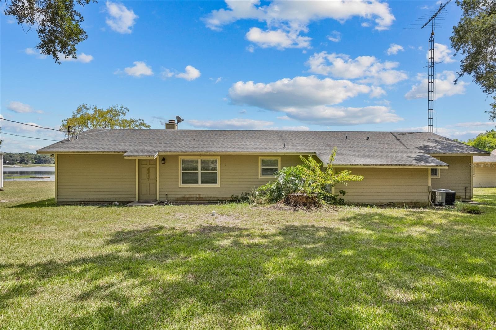 Single Family Residence at 6417 BAKER RD, KEYSTONE HEIGHTS, photo 4 of 35
