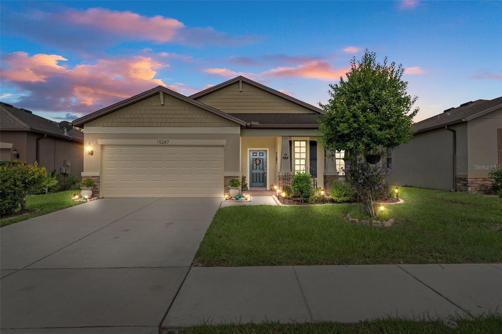 Single Family Residence at 15287 STONE HOUSE DR, BROOKSVILLE, photo 3 of 47