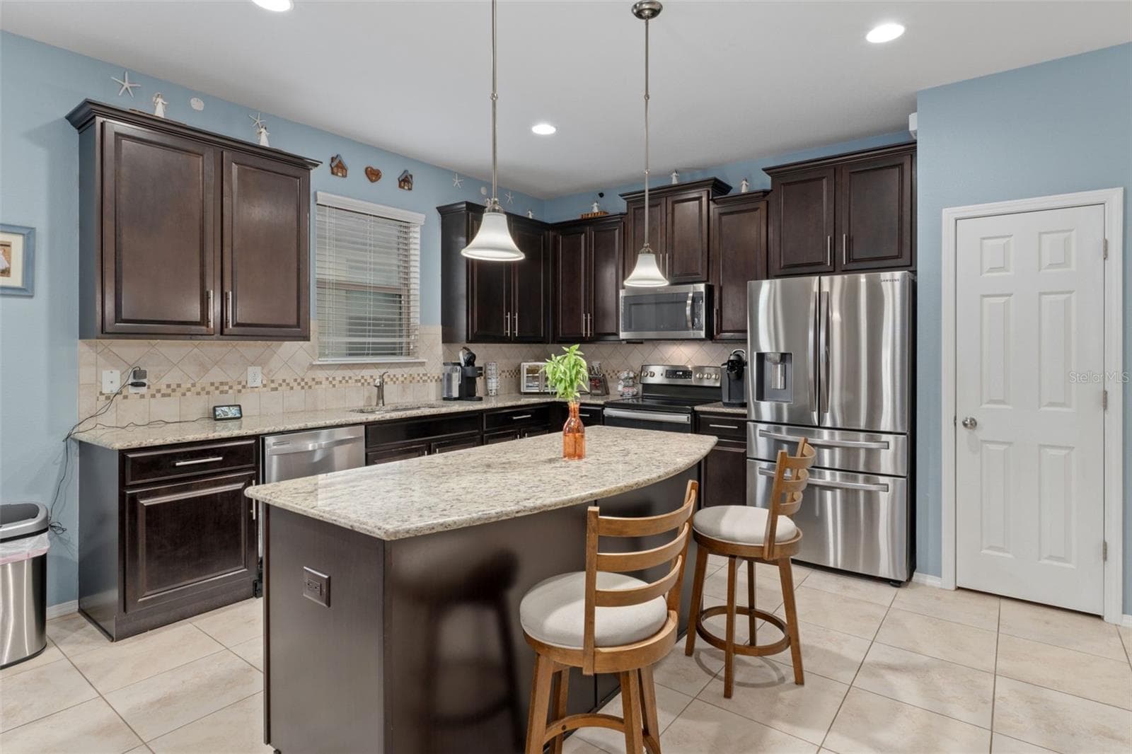 Single Family Residence at 15287 STONE HOUSE DR, BROOKSVILLE, photo 14 of 47