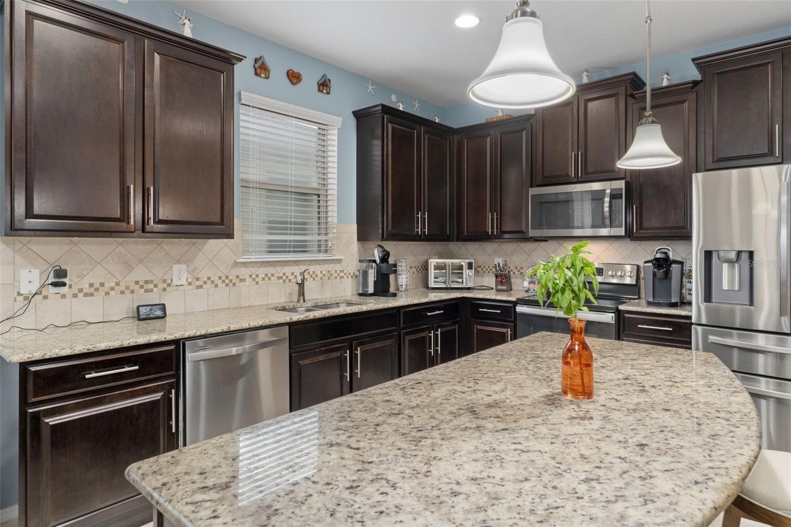 Single Family Residence at 15287 STONE HOUSE DR, BROOKSVILLE, photo 15 of 47
