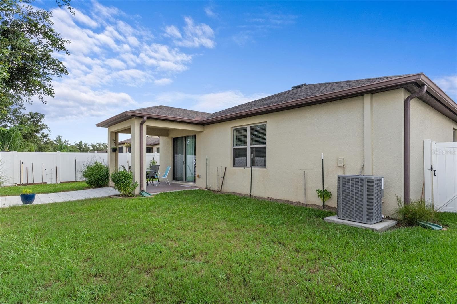 Single Family Residence at 15287 STONE HOUSE DR, BROOKSVILLE, photo 41 of 47