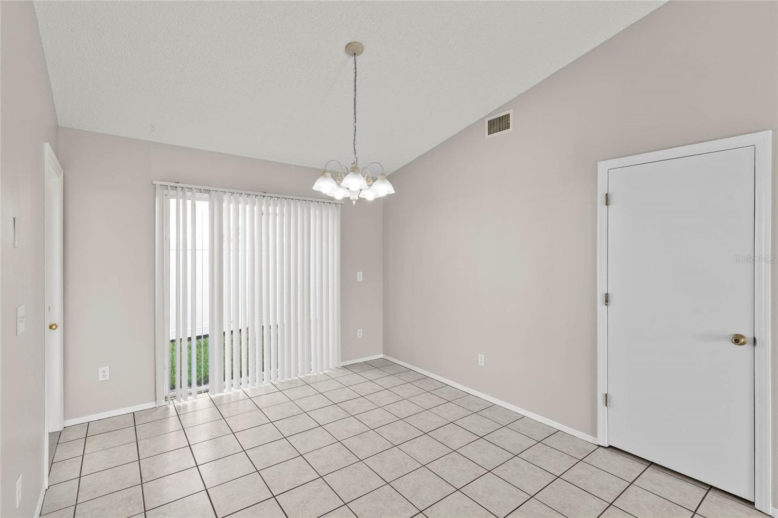 Villa at 1726 TROPICAL CT, TAVARES, photo 9 of 26