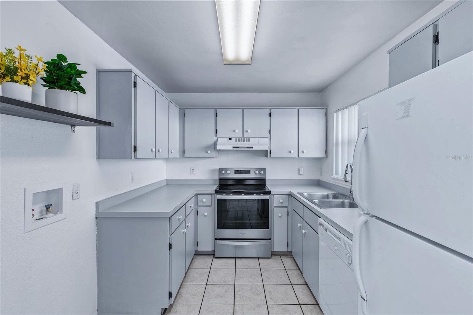 Villa at 1726 TROPICAL CT, TAVARES, photo 14 of 26