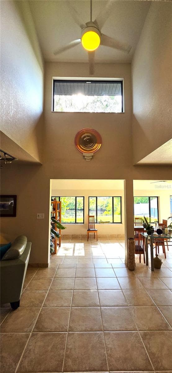 Foyer and Atrium 6 x 21 - 2076 RIVER BASIN TER, PUNTA GORDA