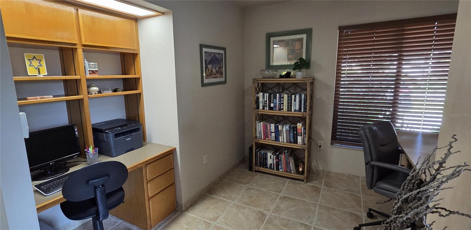 Office with built-in desk and shelves 8 x11 - 2076 RIVER BASIN TER, PUNTA GORDA