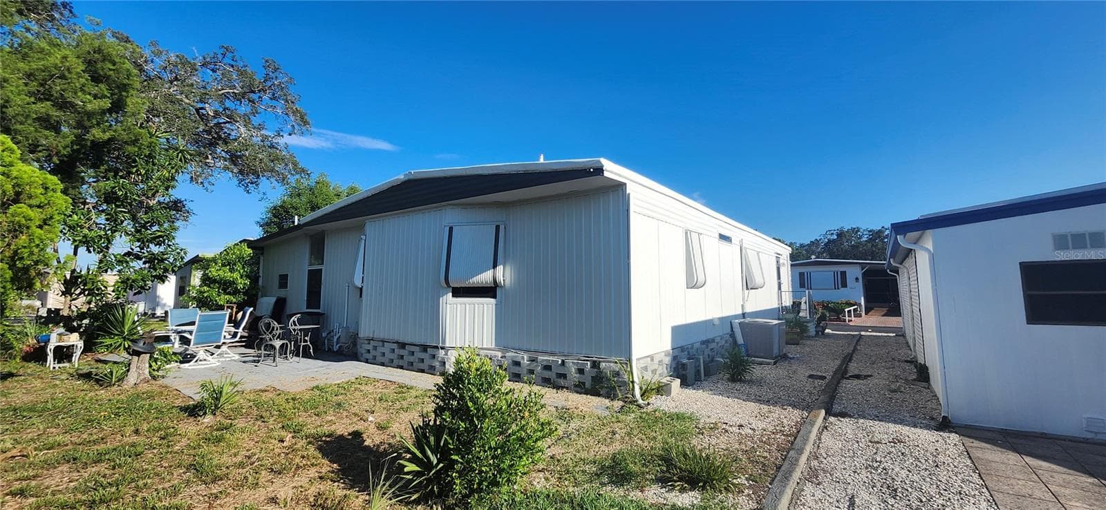 Manufactured Home at 3702 TIKI DR, HOLIDAY, photo 8 of 25