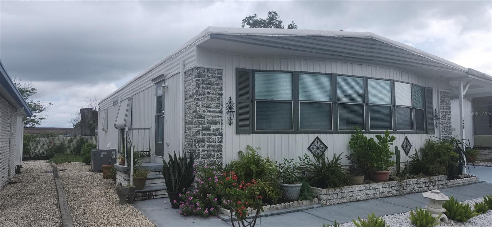 Manufactured Home at 3702 TIKI DR, HOLIDAY, photo 21 of 25