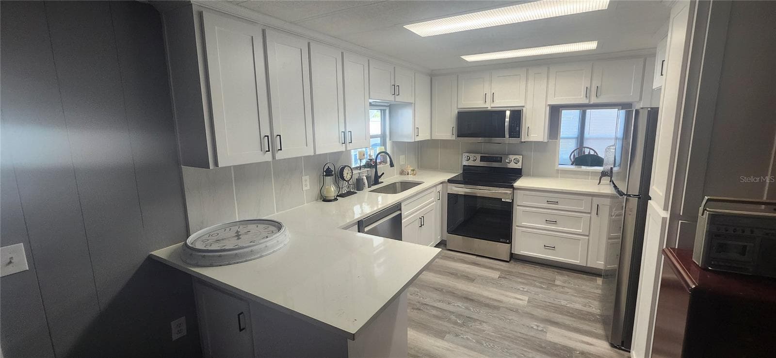 Manufactured Home at 3702 TIKI DR, HOLIDAY, photo 25 of 25