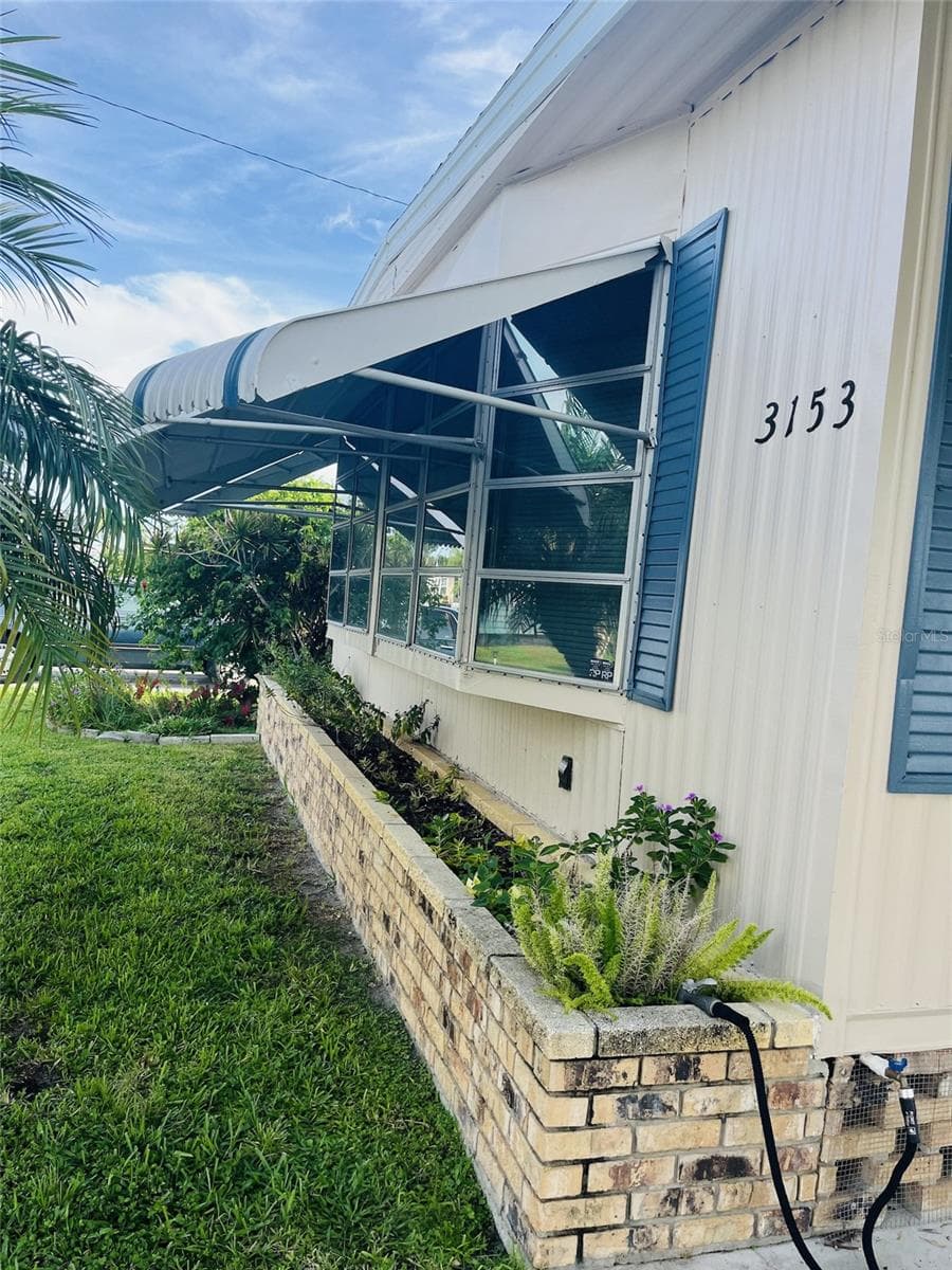 Manufactured Home at 3153 ORCHARD DR, NORTH FORT MYERS, photo 3 of 44