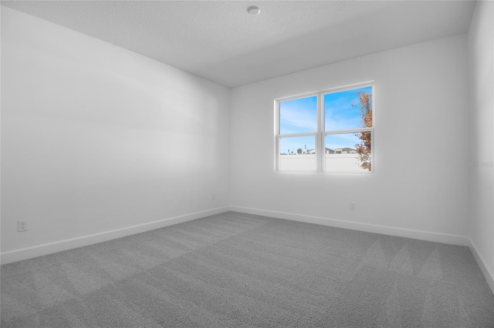 Single Family Residence at 159 WATERSTONE LOOP, TAVARES, photo 11 of 22