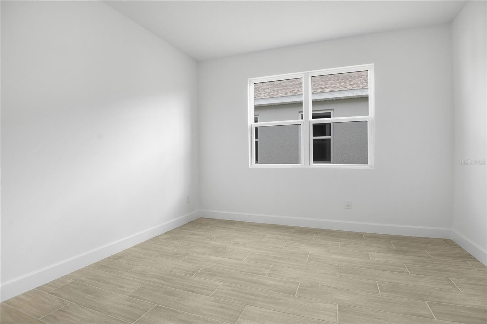 Single Family Residence at 159 WATERSTONE LOOP, TAVARES, photo 17 of 22