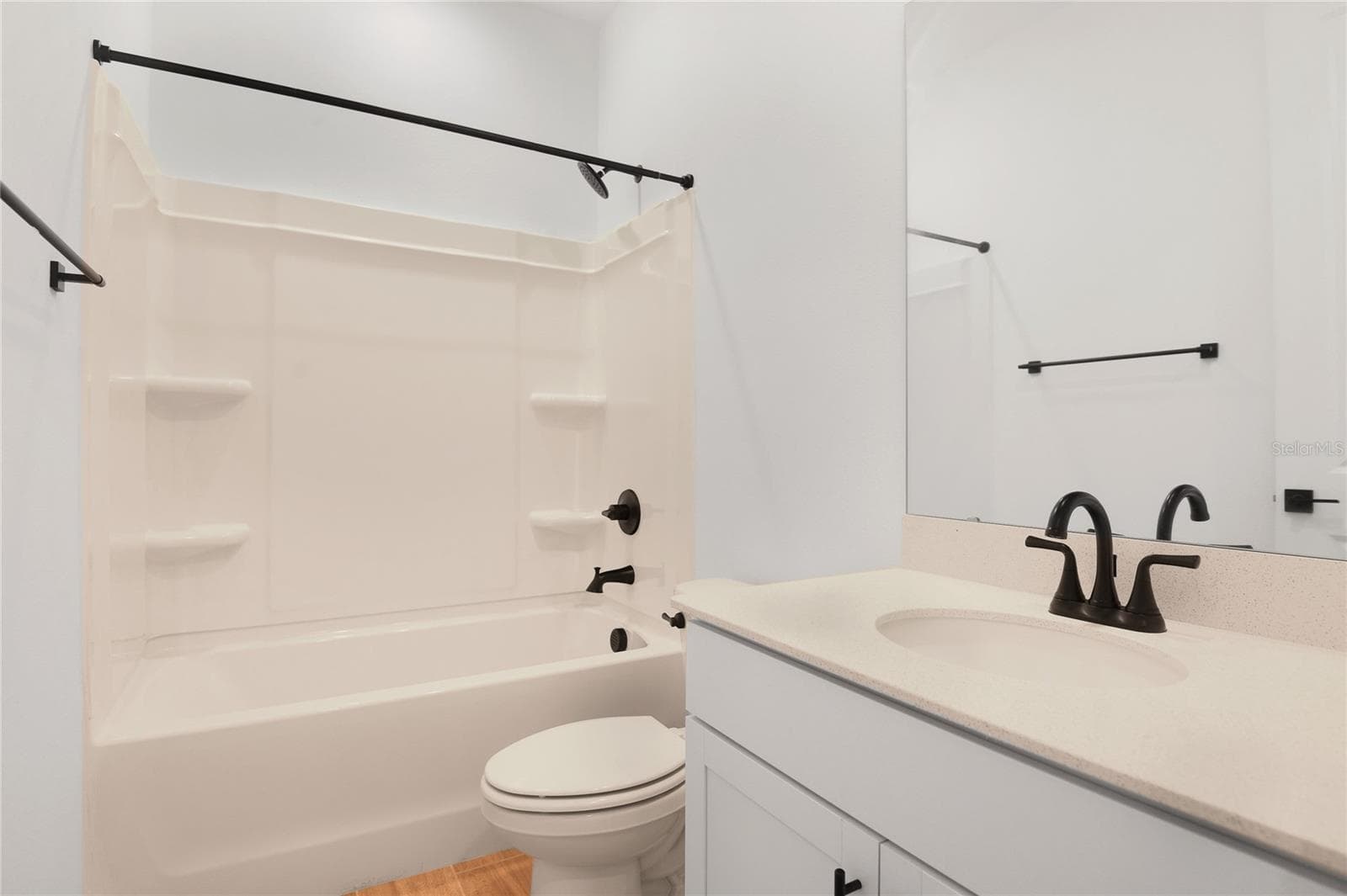 Single Family Residence at 159 WATERSTONE LOOP, TAVARES, photo 18 of 22