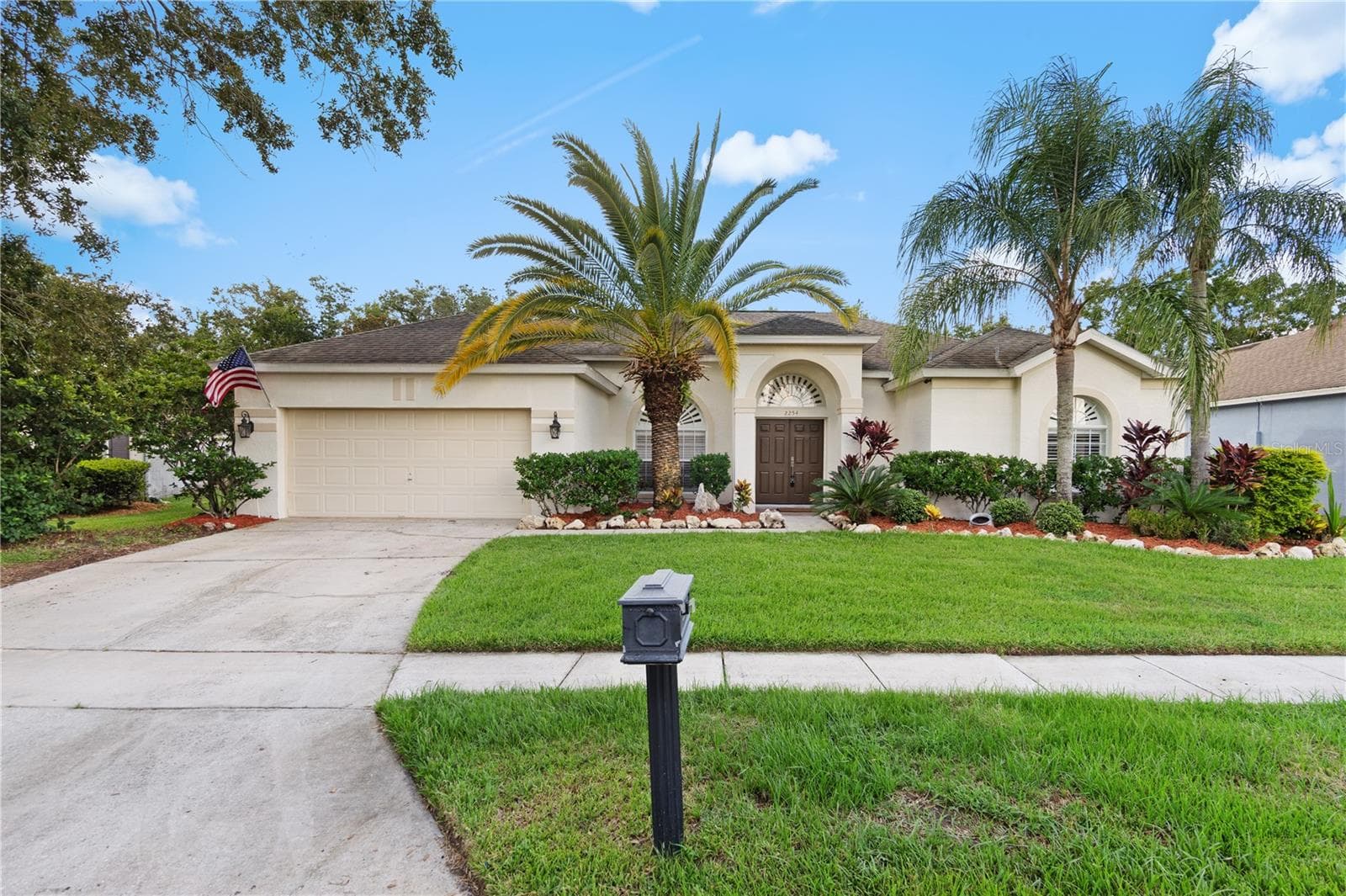 2254 BLACKJACK OAK ST