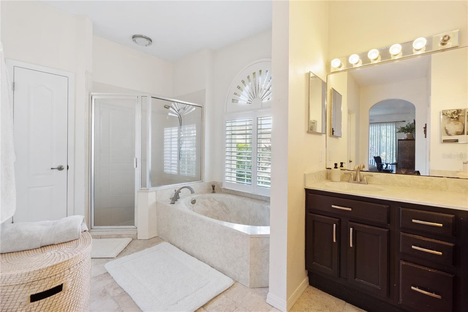 Single Family Residence at 2254 BLACKJACK OAK ST, OCOEE, photo 9 of 33