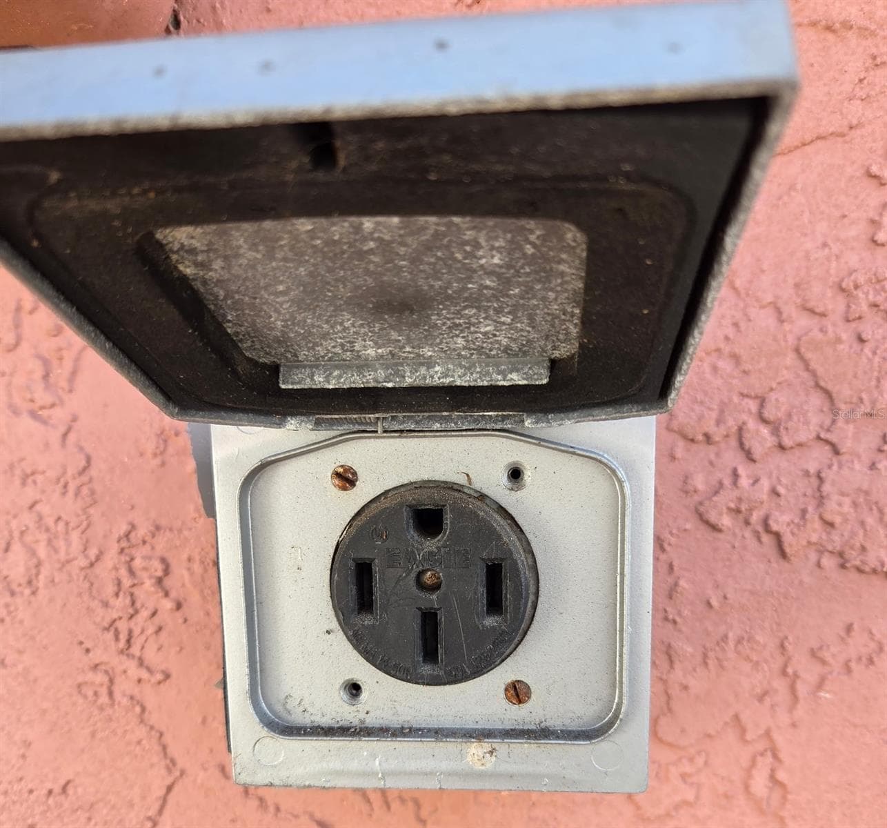 50A & H2O RV service - 8665 MOCKINGBIRD LN, SEMINOLE
