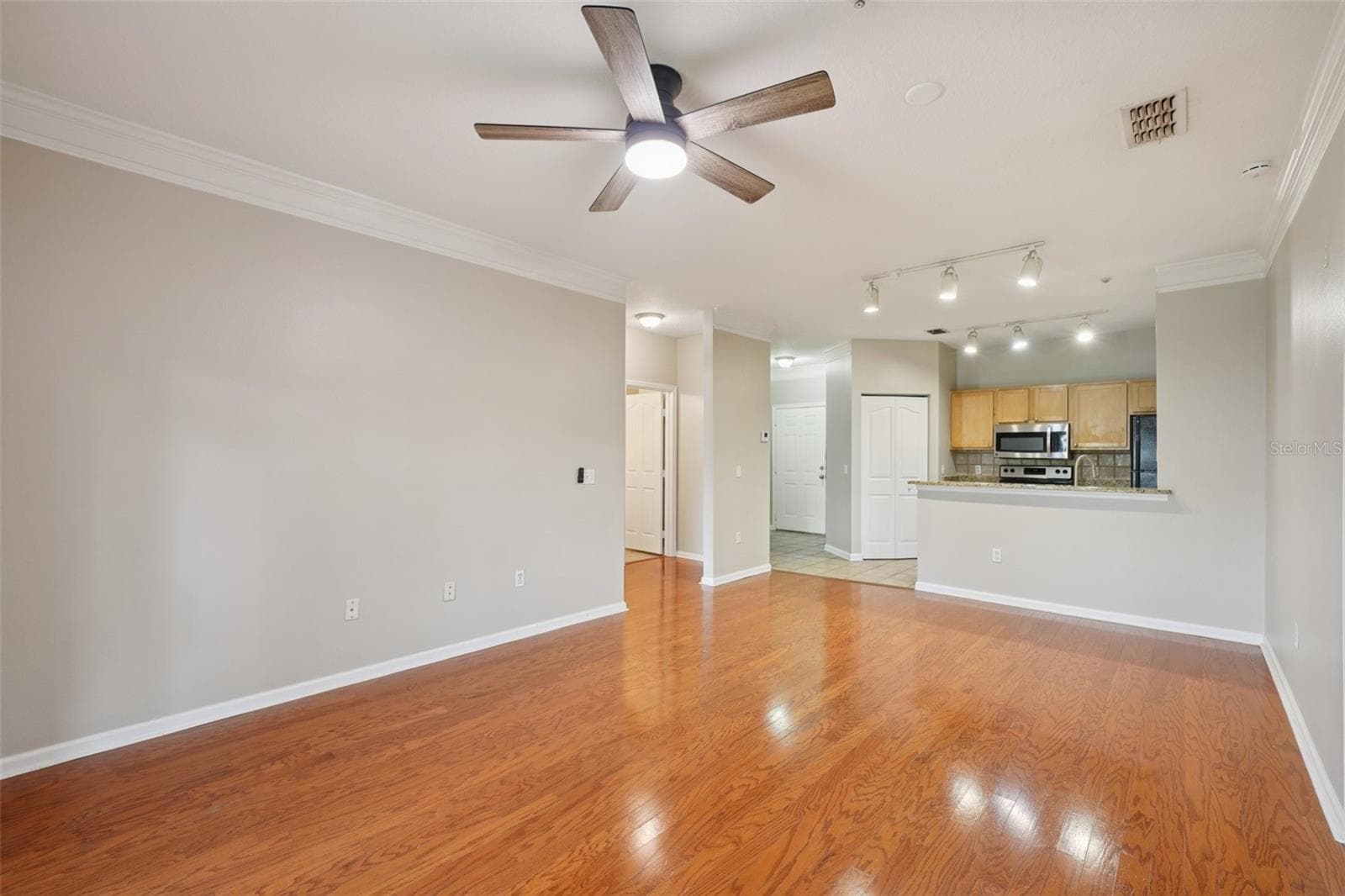Condominium at 4207 S DALE MABRY HIGHWAY #11207, TAMPA, photo 11 of 59