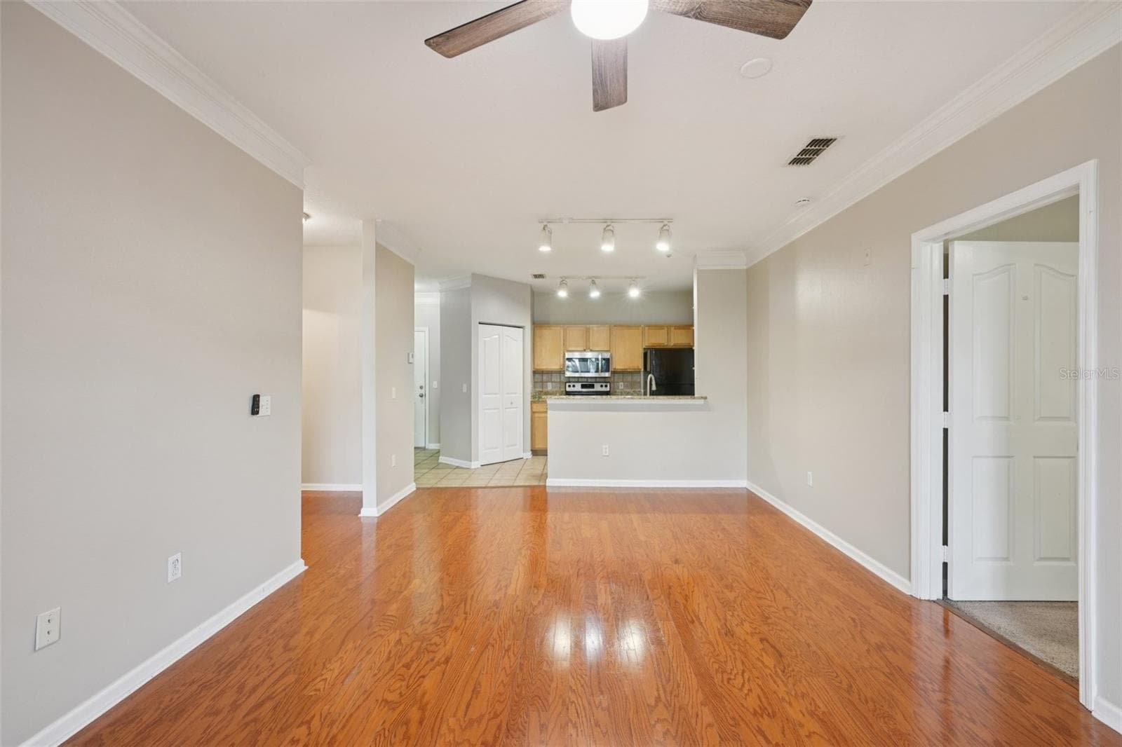 Condominium at 4207 S DALE MABRY HIGHWAY #11207, TAMPA, photo 12 of 59